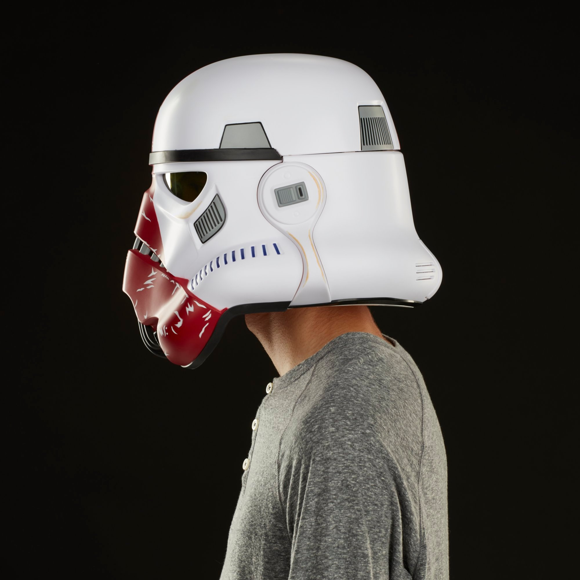 Hasbro Pulse STAR WARS The Black Series Incinerator Stormtrooper Electronic Helmet