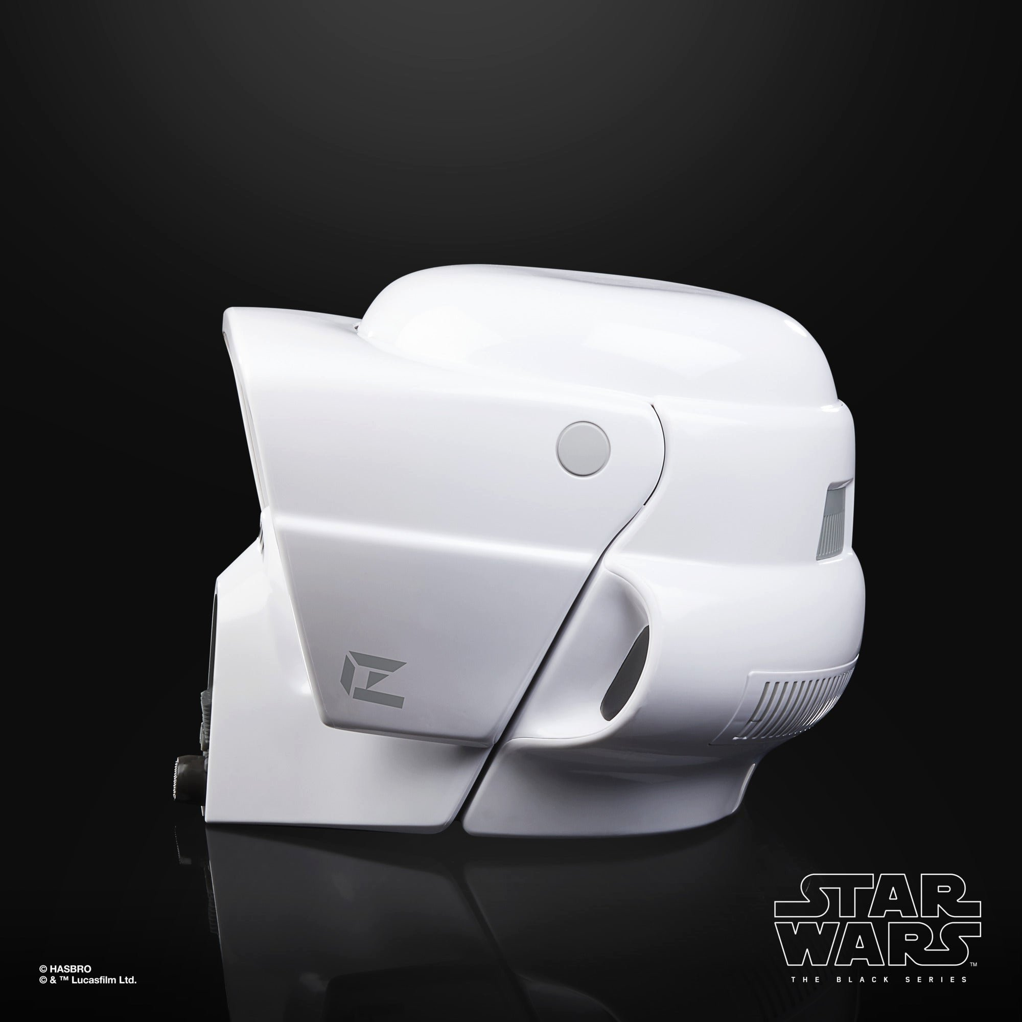 Hasbro Pulse STAR WARS The Black Series Scout Trooper Premium Helmet