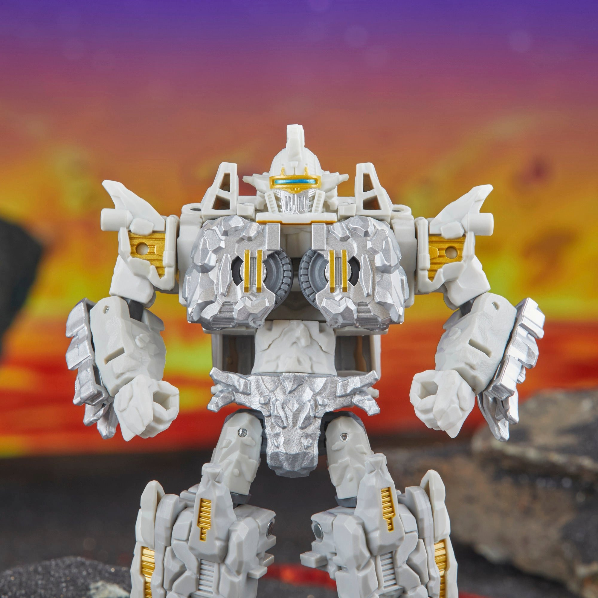 Hasbro Pulse Transformers Legacy United Deluxe Class Infernac Universe Nucleous