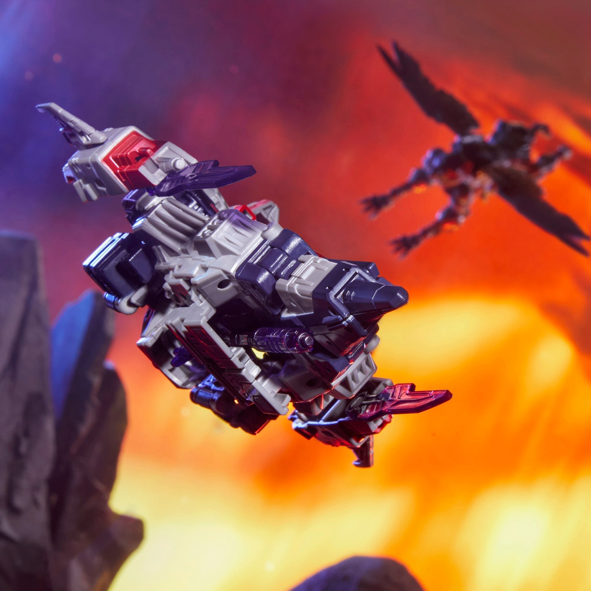 Hasbro Pulse Transformers Legacy United Voyager Class Cybertron Universe Starscream