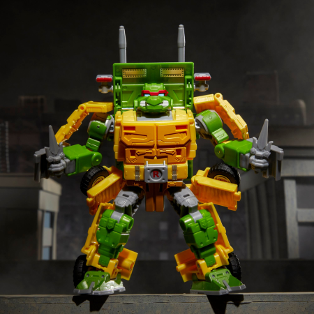 Hasbro Pulse Transformers Collaborative Teenage Mutant Ninja Turtles x Transformers Party Wallop Figure