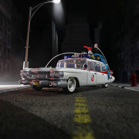 Hasbro Pulse Ghostbusters Plasma Series Ecto-1 (1984)