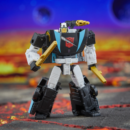 Hasbro Pulse Transformers Legacy Deluxe Class Armada Universe Wheeljack